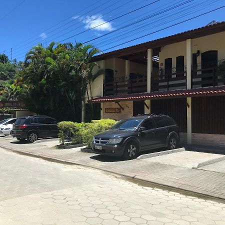 Apartamento Estilo Chale Com Piscina Убатуба Экстерьер фото